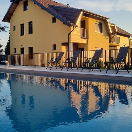 Vila K2 Vrdnik Exterior foto