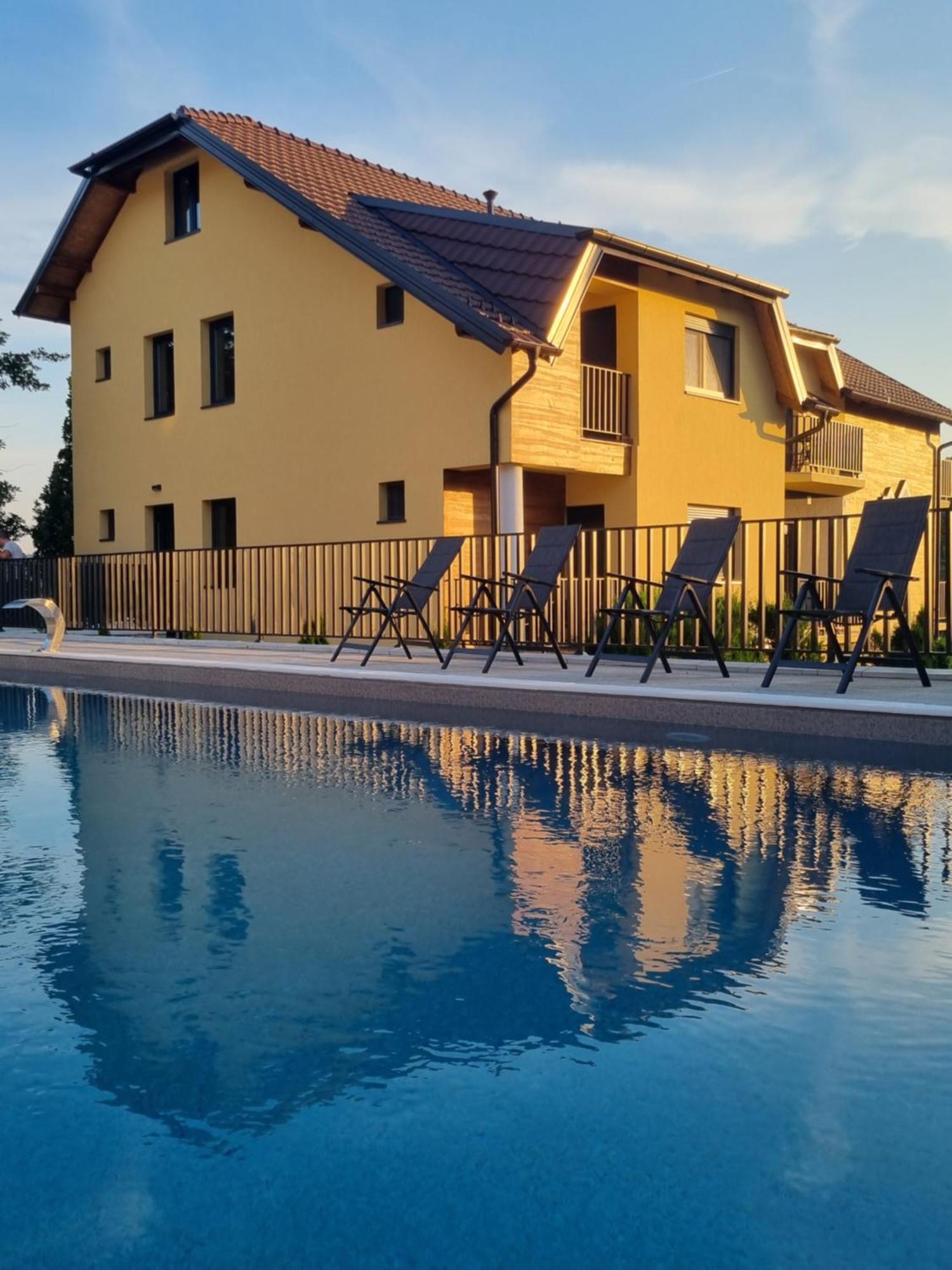 Vila K2 Vrdnik Exterior foto